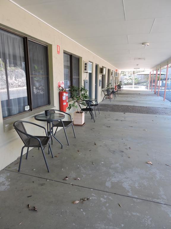 Town & Country Motel Nerang Bagian luar foto