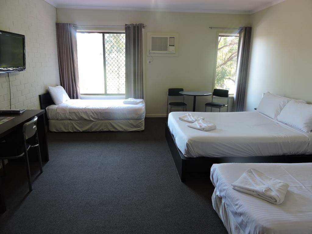 Town & Country Motel Nerang Ruang foto